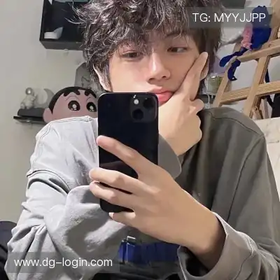 滑璇鸣